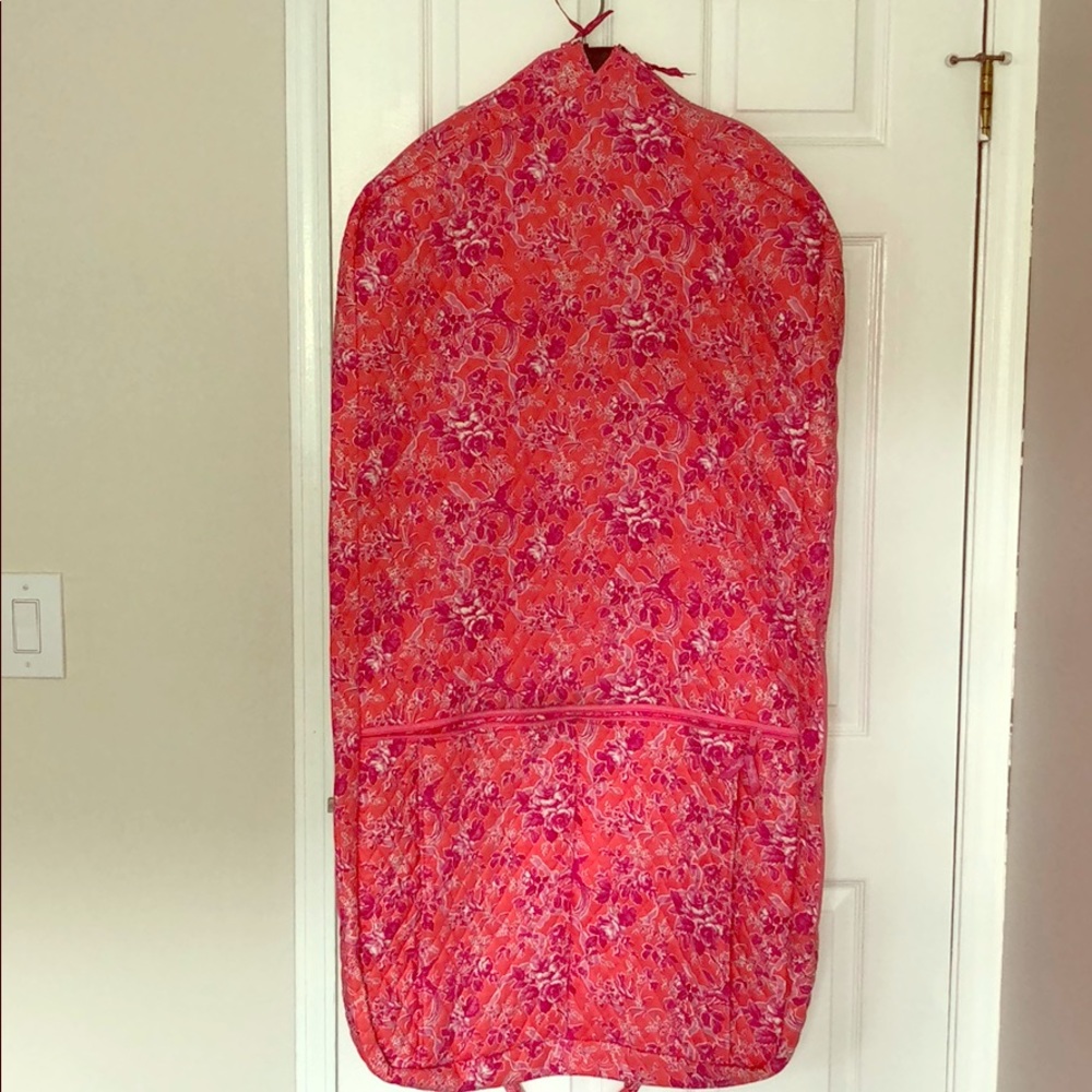 Vera Bradley Garment Bag w 2 Front Pockets
